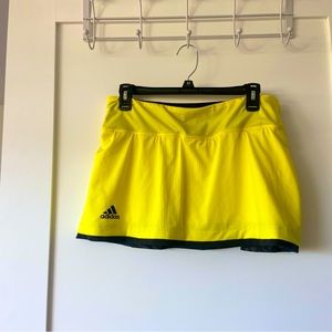 NWOT- Adidas yellow pickleball or tennis skirt